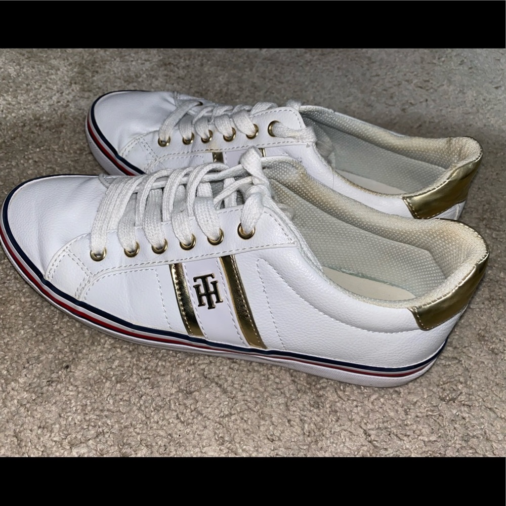 TOMMY HILFIGER SNEAKERS